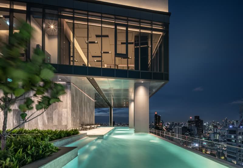 Anil Sathorn 12, Bangkok