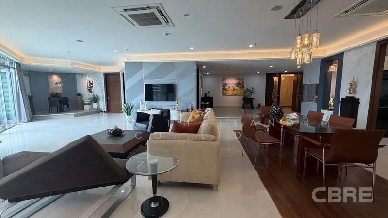 Baan Sathorn Chao Phraya, bangkok