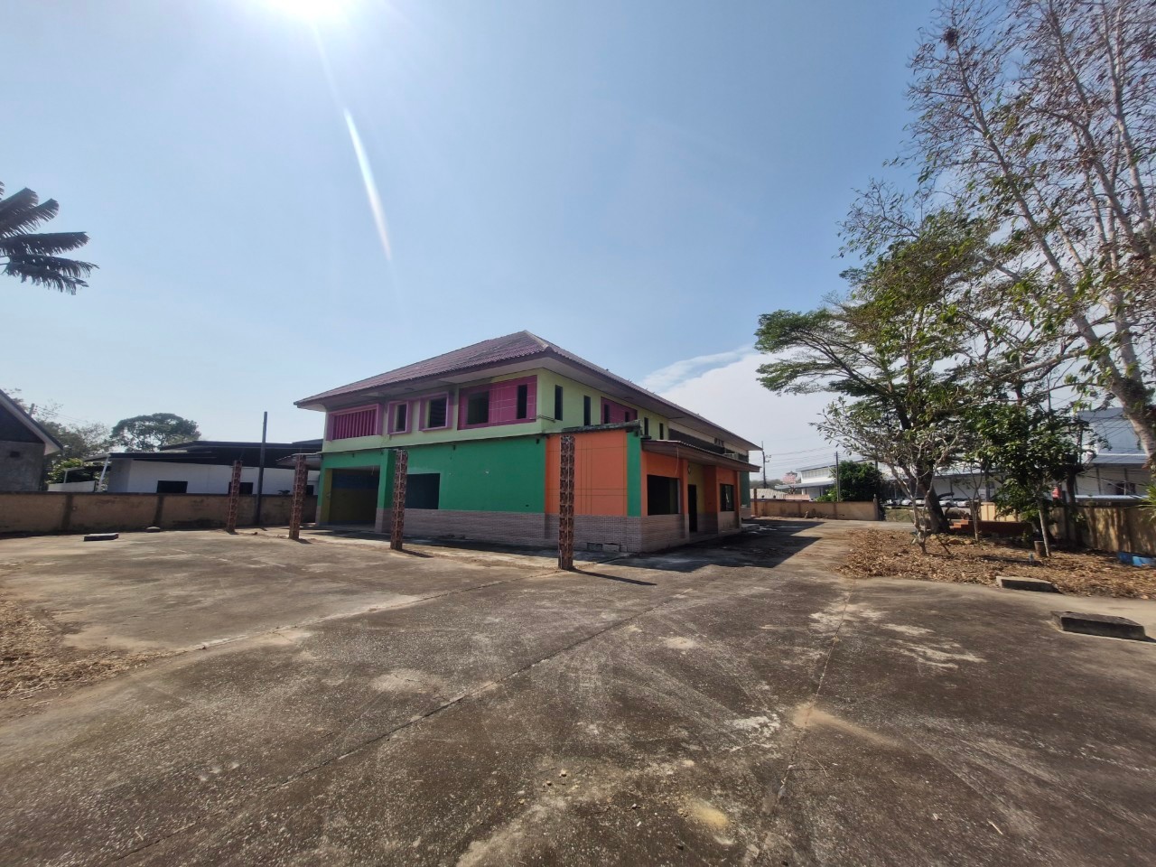 ที่ดินพร้อมสิ่งปลูกสร้าง เมืองจันทบุรี
