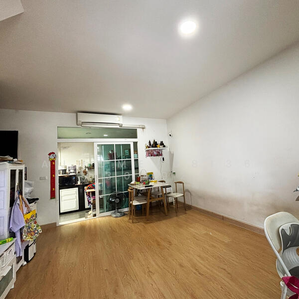 Gusto Townhome Ratchapruek - Rama 5, Nonthaburi