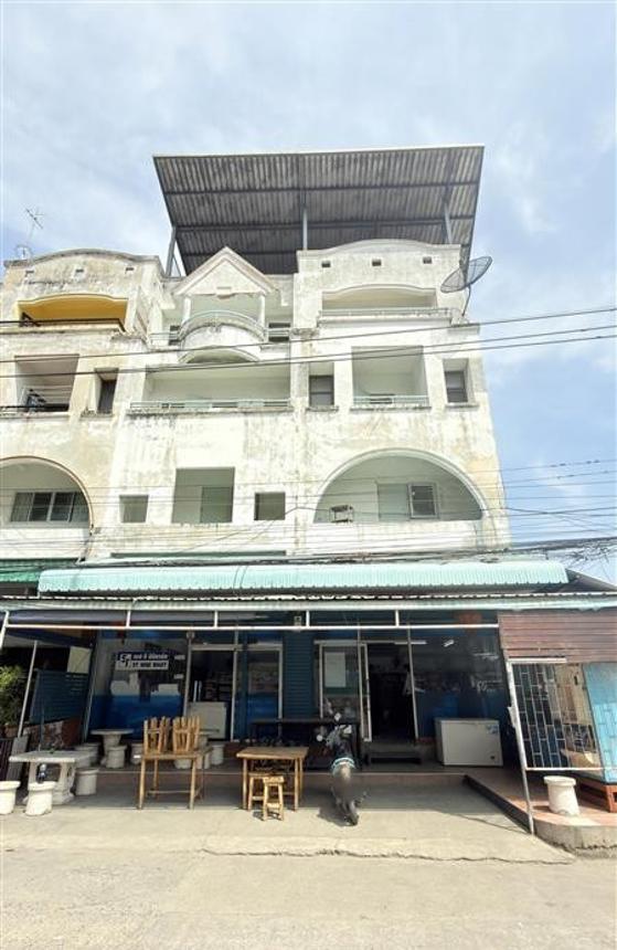 บ้านพักอาศัย 2 ชั้น ติดถนนใหญ่ เมืองสมุทรปราการ