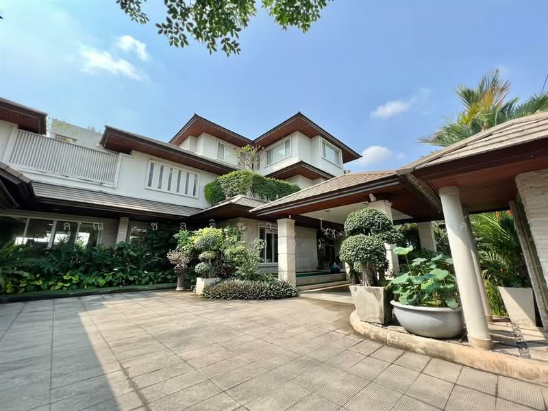 บ้านเดี่ยว 3 ชั้น 260 ตร.ว. บ้านเดี่ยว ซอยวิภาวดี-รังสิต60 แยก18-1-2, Bangkok