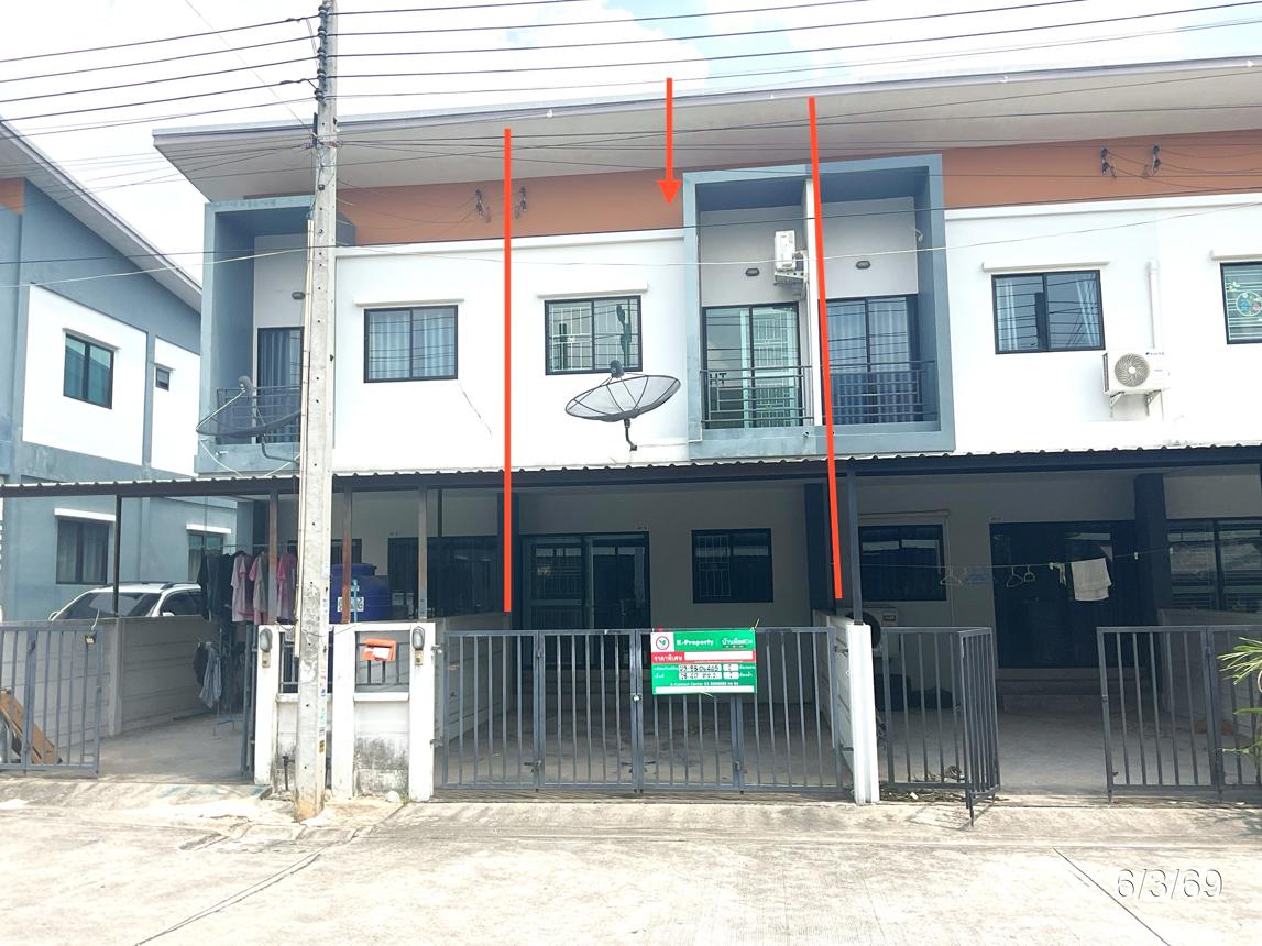Townhouse The Next Village Pluak Daeng Rayong
