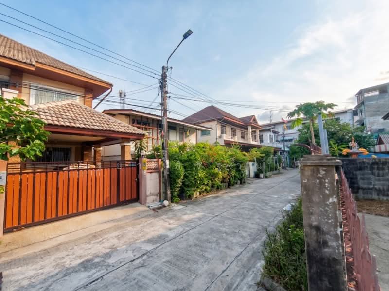 ที่ดินศาลธนบุรี 33, Bangkok