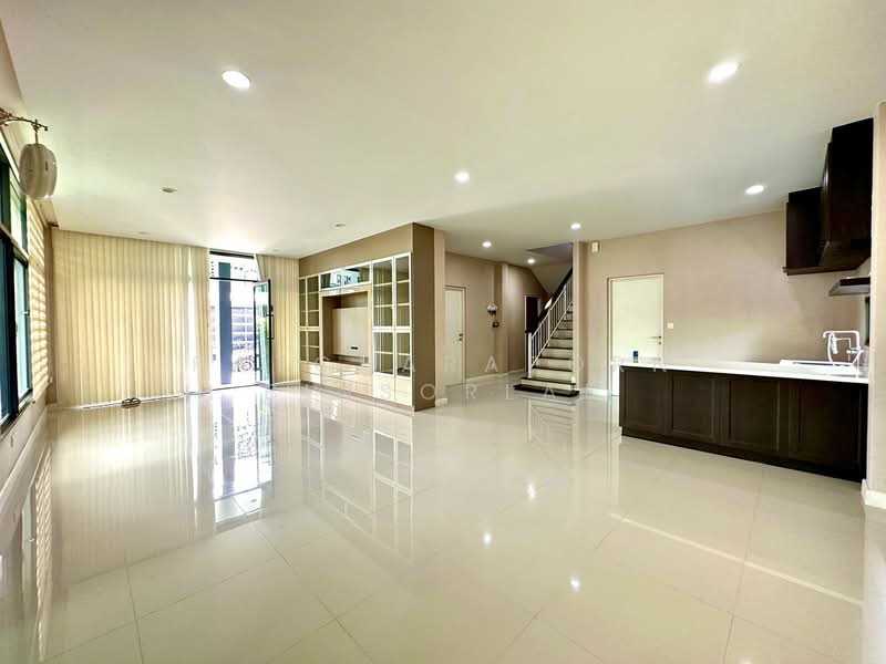 Setthasiri Pattanakarn, Bangkok