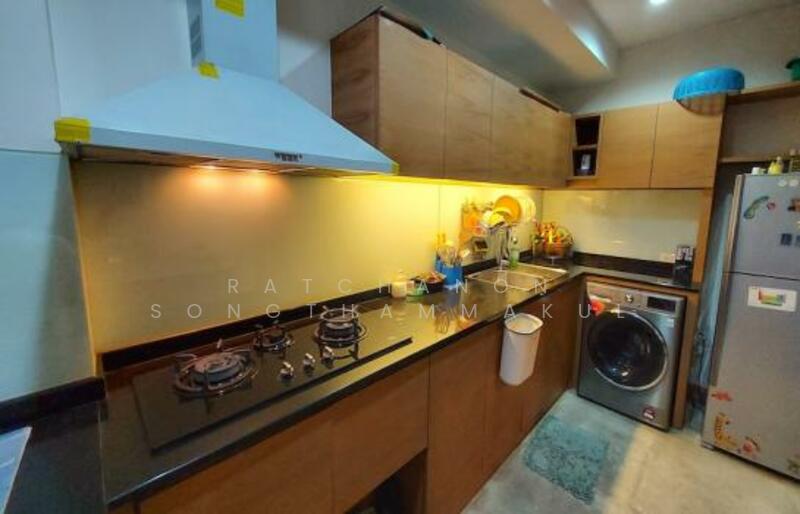 4-BR Townhouse, Bangkok