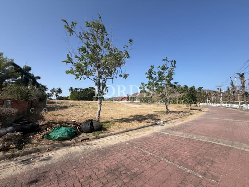 Palm Hills Golf Club and Residence, Phetchaburi