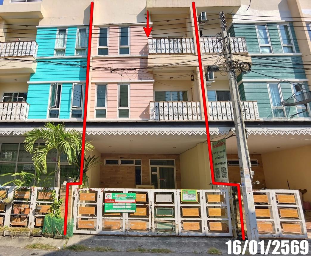 Townhouse. Located in Chonburi City, Chonburi Province.