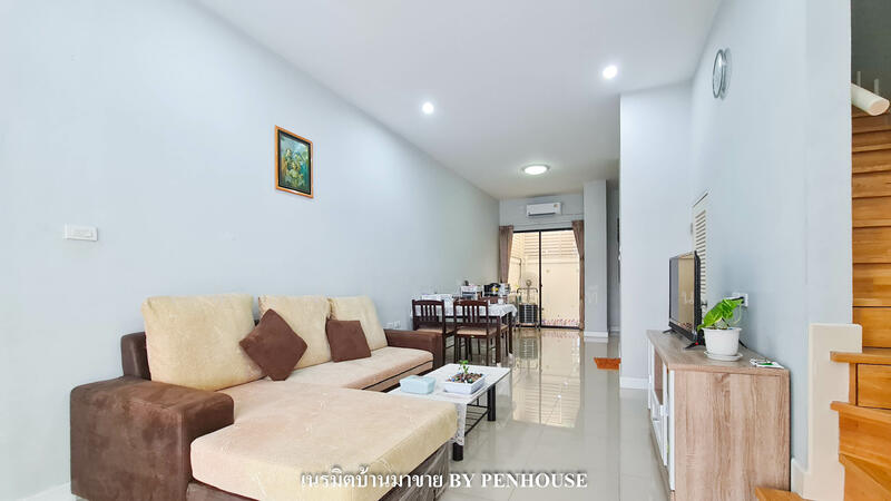 Sixnature Watcharapol, Bangkok