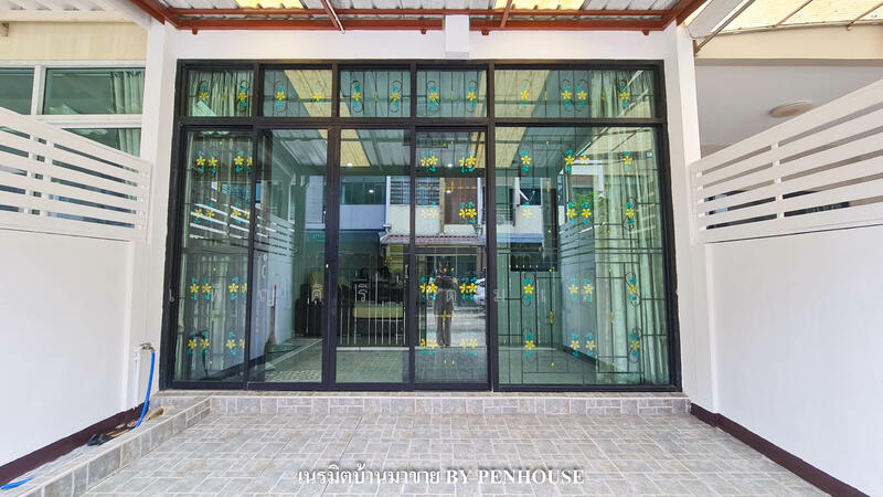 Sixnature Watcharapol, Bangkok