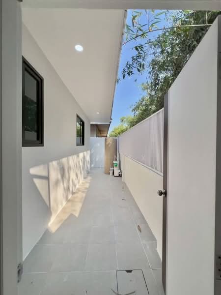 Baan Klang Soi Village 3, Pathum Thani