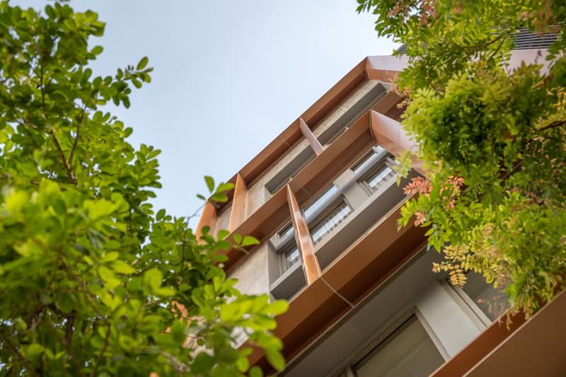 SAVVI Ari 4, Bangkok
