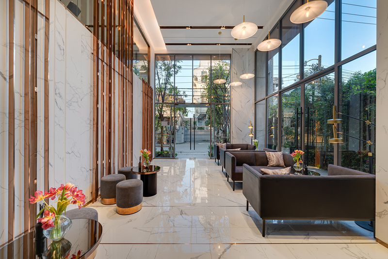 SAVVI Ari 4, Bangkok