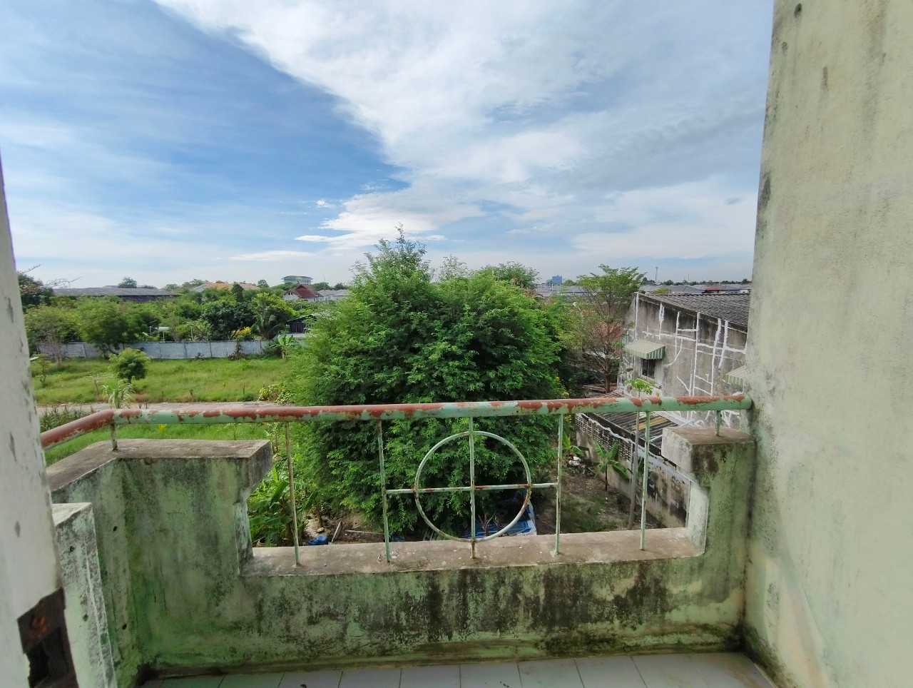 คอนโดมิเนียม โครงการบ้านเทพเกษม สำโรง