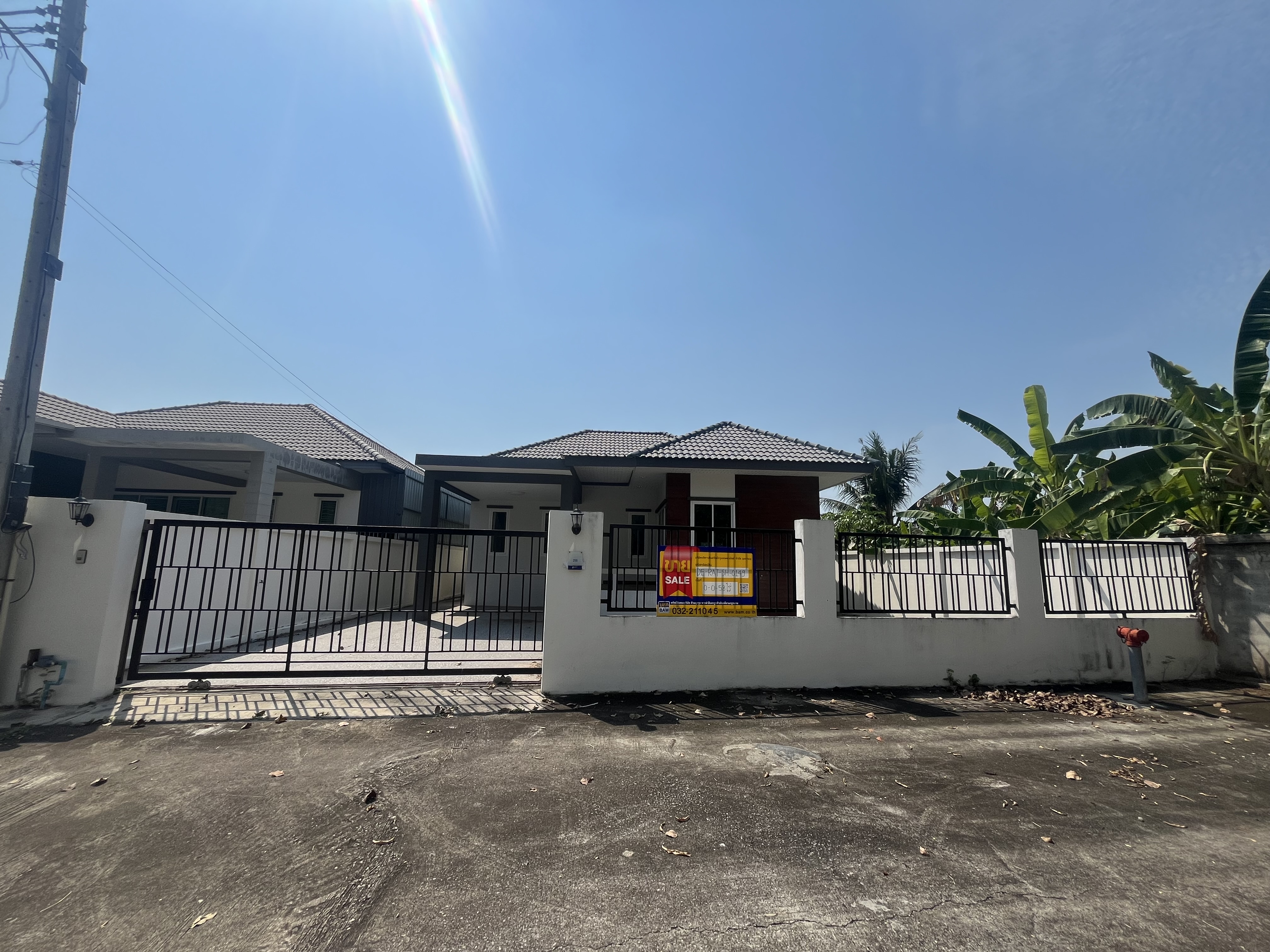 บ้านเดี่ยว โครงการพรรณลดา ฟ้าใส บ้านชมวิว ราชบุรี : ปรับปรุงใหม่

- พื้นที่ใช้สอย 160 ตารางเมตร
- พื้นที่ดิน 160 ตารางเมตร
- 3 ห้องนอน 2 ห้องน้ำ
- 1 ห้องครัว
- 1 ห้องนั่งเล่น
- 1 ห้องทำงาน
- 1 ห้องเก็บของ
- มีระเบียง
- มีตู้สภาพอากาศ
- มีเครื่องทำน
