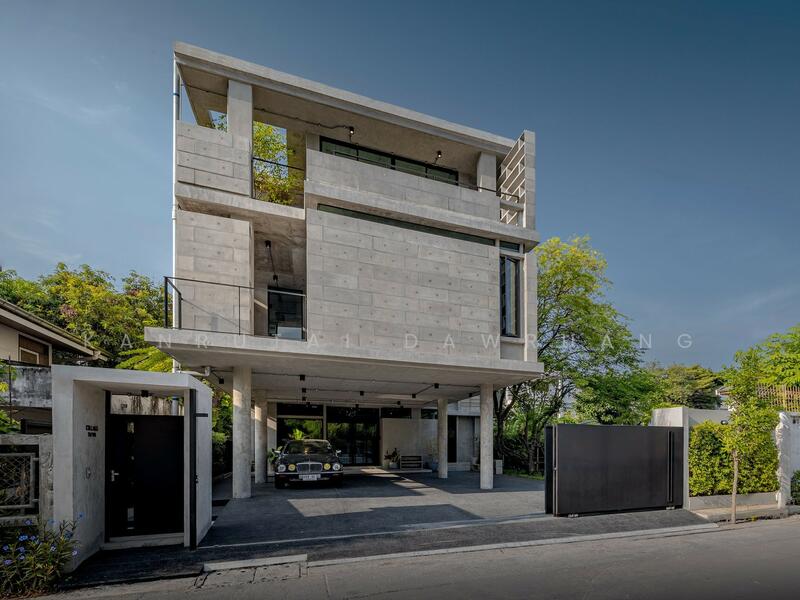 Land with 3-Storey Building Ladprao 23, Bangkok