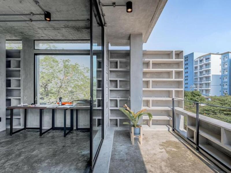 Land with 3-Storey Building Ladprao 23, Bangkok