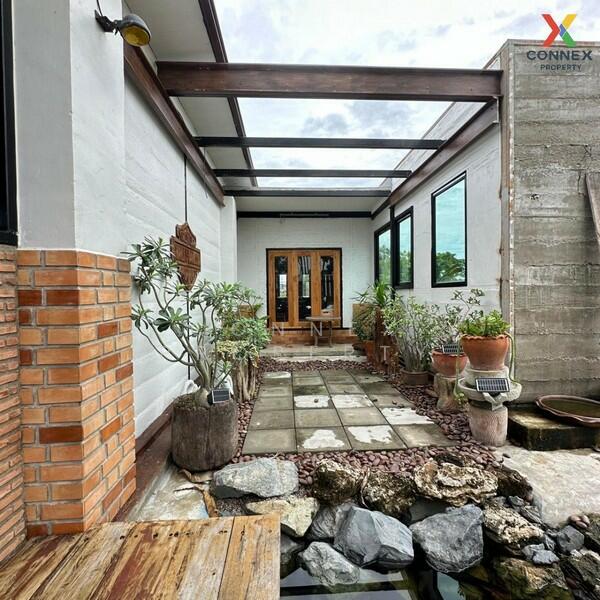 Land with buildings ที่ดินพร้อมสิ่งปลูกสร้าง, Samut Sakhon