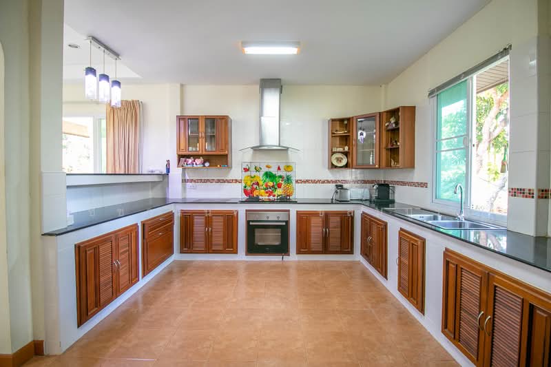 A large house in a garden near Laem Mae Phim Beach., Rayong