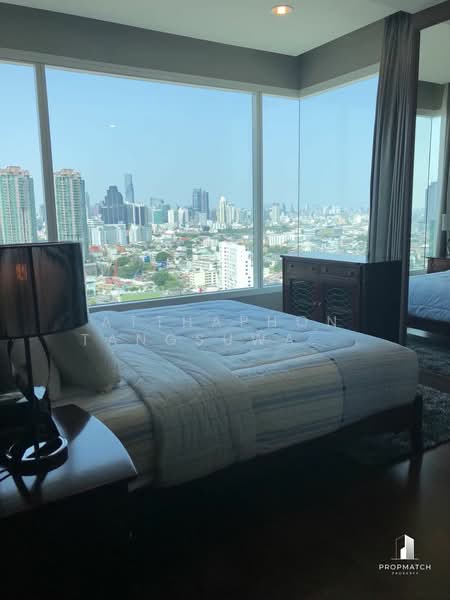 Menam Residences, Bangkok