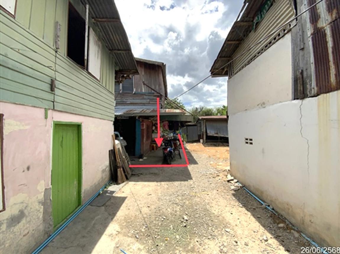 Single House in Chai Badan, Lopburi