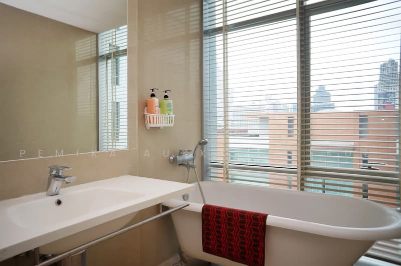 Baan Sathorn Chao Phraya, Bangkok