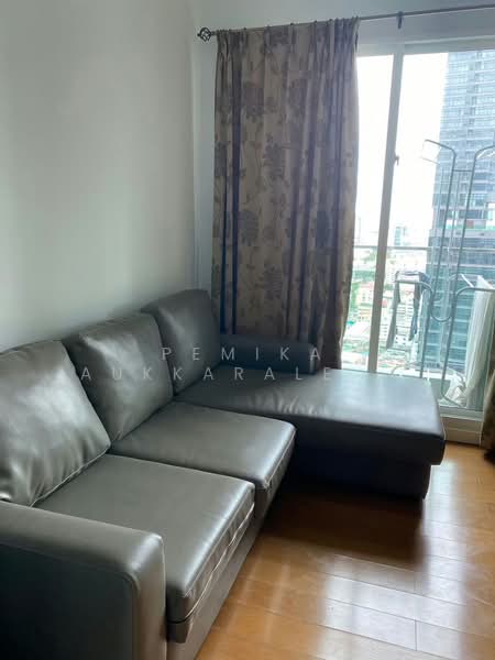 Condolette Ize Ratchathewi, Bangkok