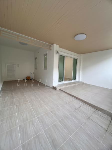 Baan Monthon 8, Bangkok
