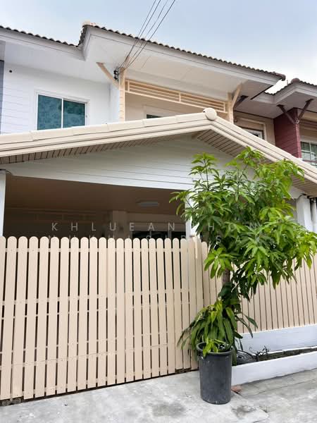 Baan Monthon 8, Bangkok