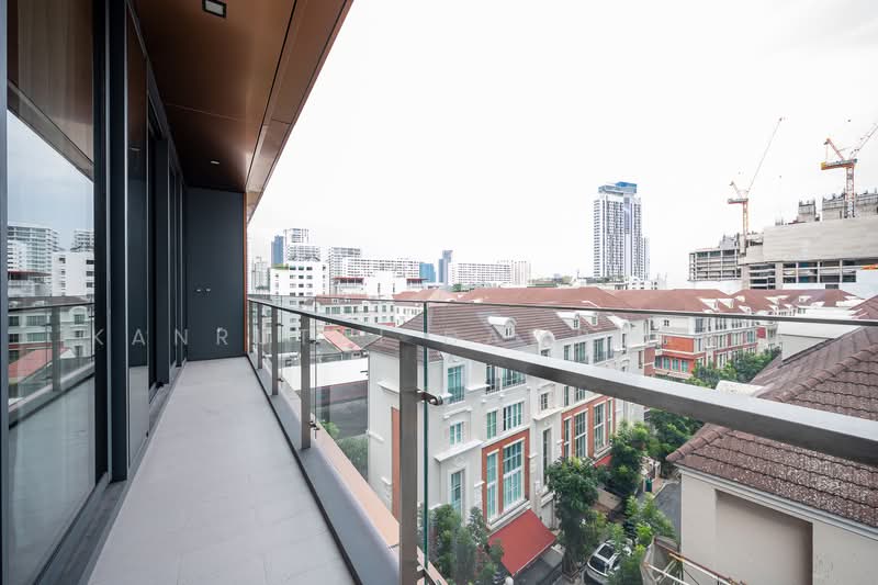 Khun By Yoo, Bangkok