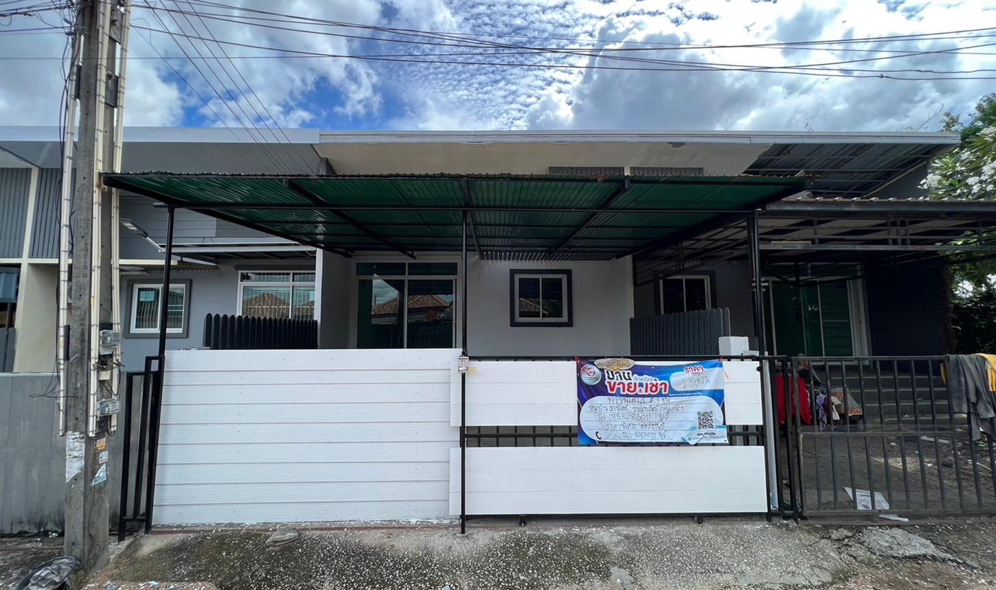 Townhouse Lassite at Home Banchai Rayong