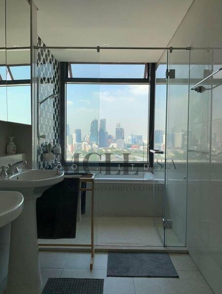 AGUSTON Sukhumvit 22, Bangkok