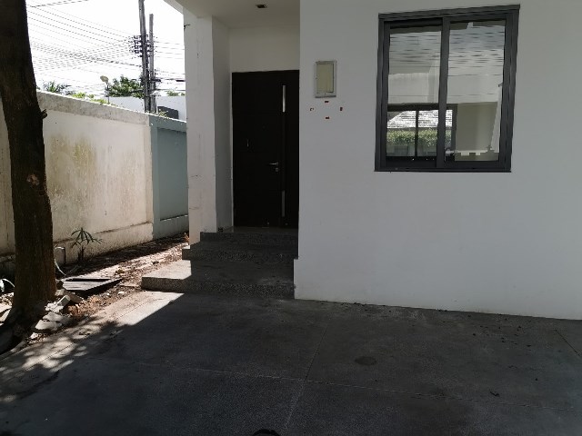 ซีสโตน พูลวิลล่า