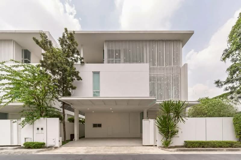 VIVE Ekkamai-Ramintra, Bangkok