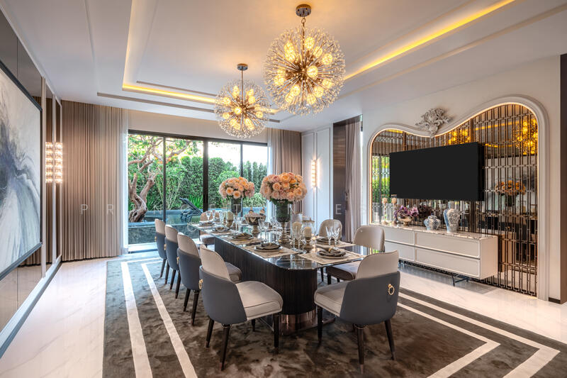CINQ ROYAL The Eighteen Bangna KM.7, Samut Prakan