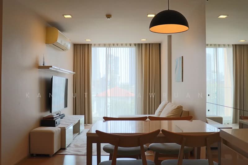 Liv @ 49, Bangkok