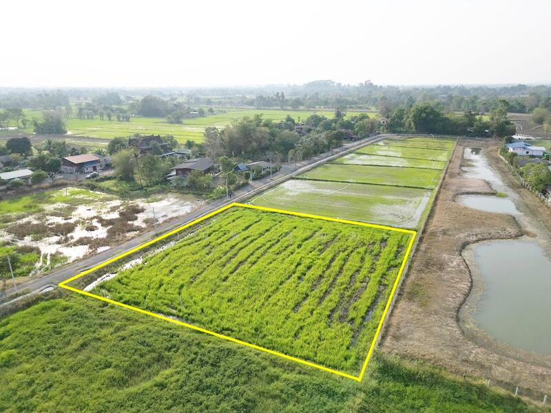 ขายที่ดิน ทางขึ้นเขาใหญ่ วิวภูเขา คูน้ำไหลผ่าน ในแหล่งชุมชน, Nakhon Nayok