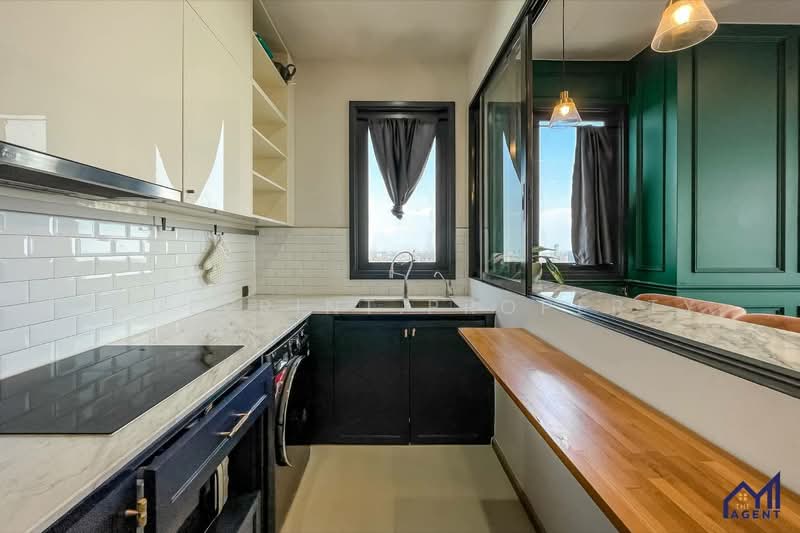 Oka Haus Sukhumvit 36, Bangkok