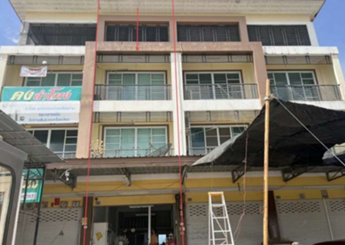 Commercial House Mae Sot Tak Province
- มี 3 ห้องนอน 2 ห้องน้ำ
- พื้นที่ใช้สอย 120 ตารางเมตร
- พื้นที่ดิน 60 ตารางเมตร
- มี 2 คูหา
- มี 2 ห้องครัว
- มี 2 ห้องน้ำ
- มี 1 ห้องเก็บของ
- มี 1 ห้องเก็บอุปกรณ์
- มี 1 ห้องเก็บเครื่องใช้ไฟฟ้า
- มี 1 ห้องเก็บ