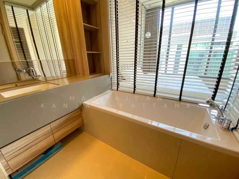 The Esse Asoke, Bangkok