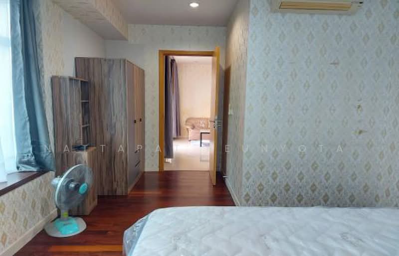 Circle Condominium, Bangkok
