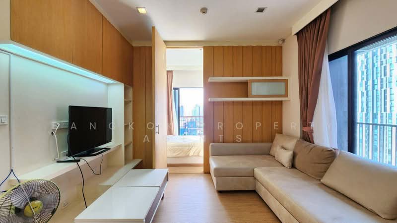 Noble Reveal, Bangkok