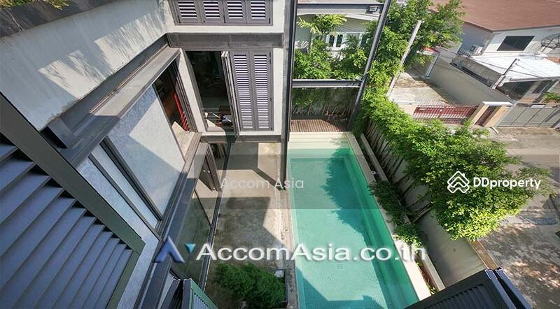 6 Bedrooms House for Sale and Rent in Sukhumvit, Bangkok near BTS Phra khanong (AA25982), Bangkok