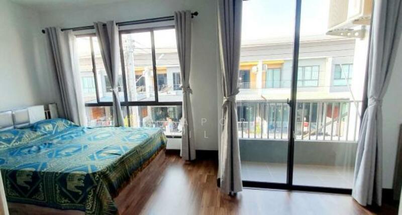3-BR Townhouse, Bangkok