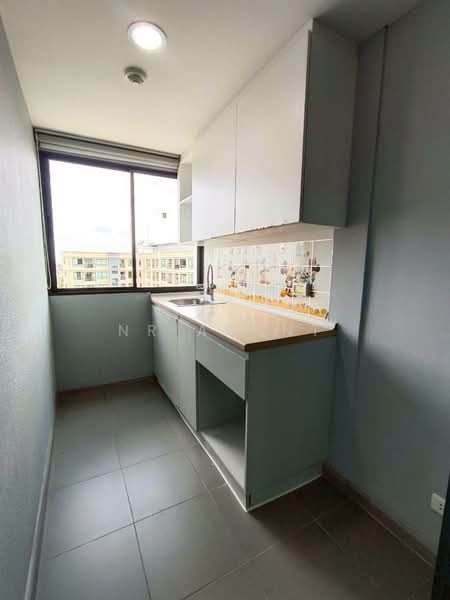 Polis Condo Suksawat 64, Bangkok