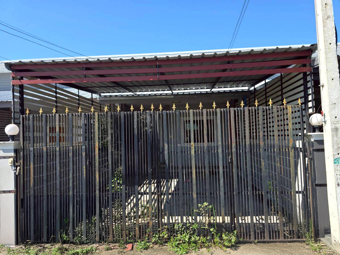 Townhouse Si Mae (Nong Hua Ruea) 9 Turns, Nakhon Sawan