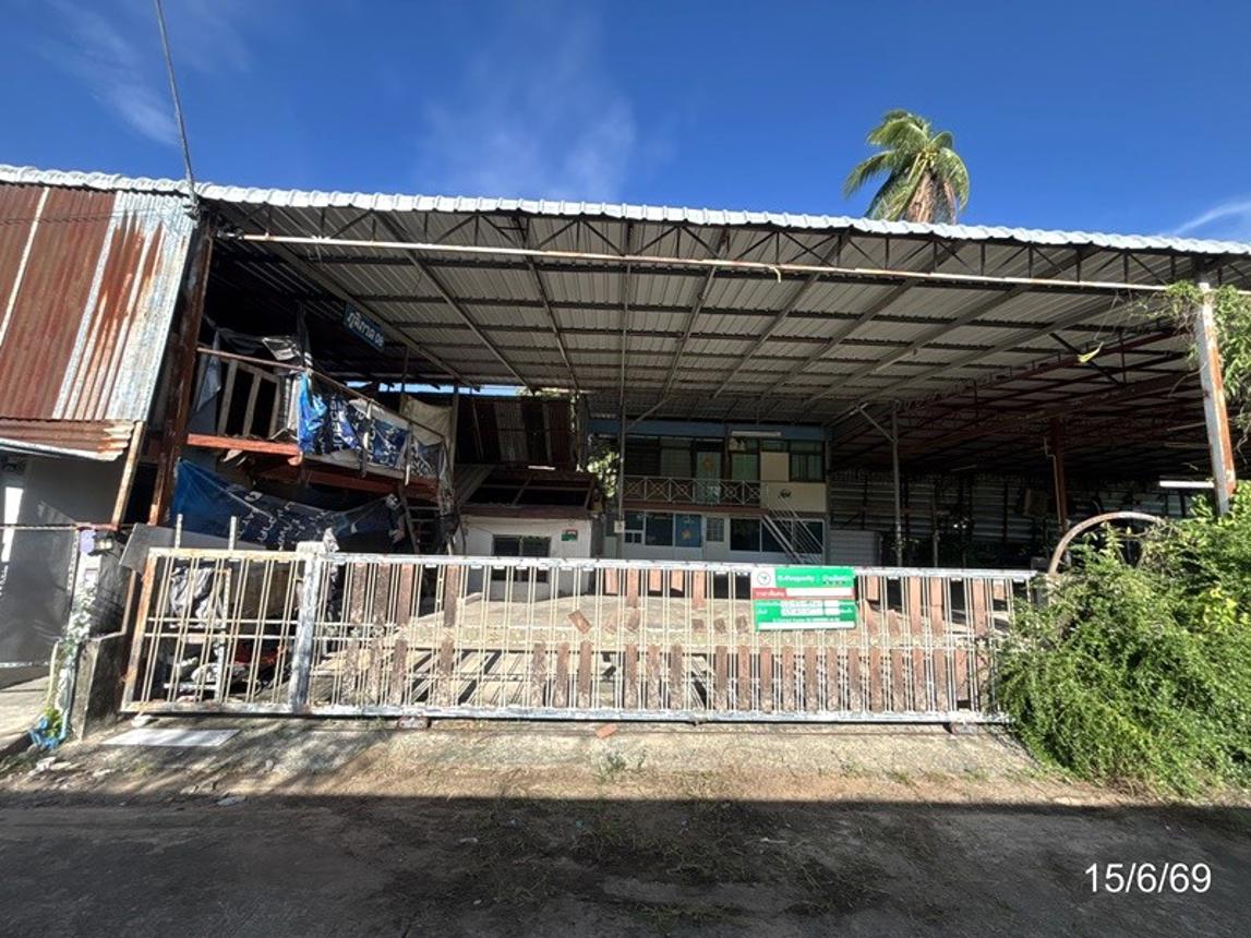 Single-Family Home in Si Saket City, Si Saket Province