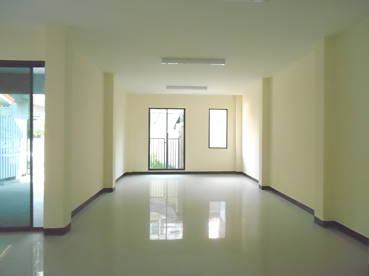 4-Storey Commercial Building