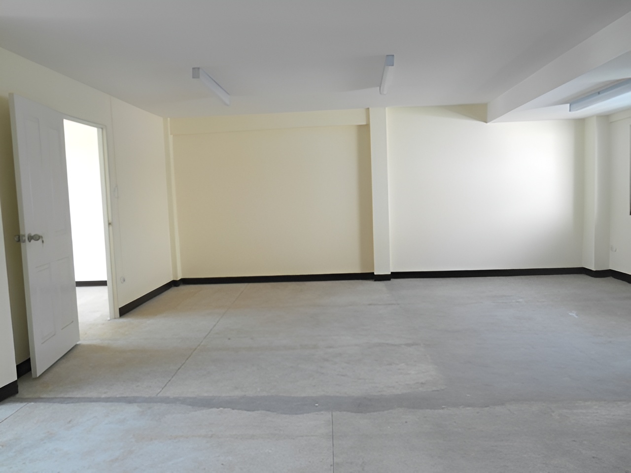 4-Storey Commercial Building