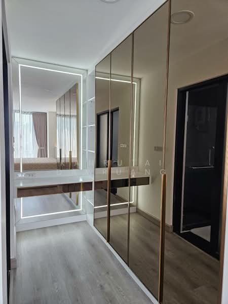 D65 Condominium, Bangkok